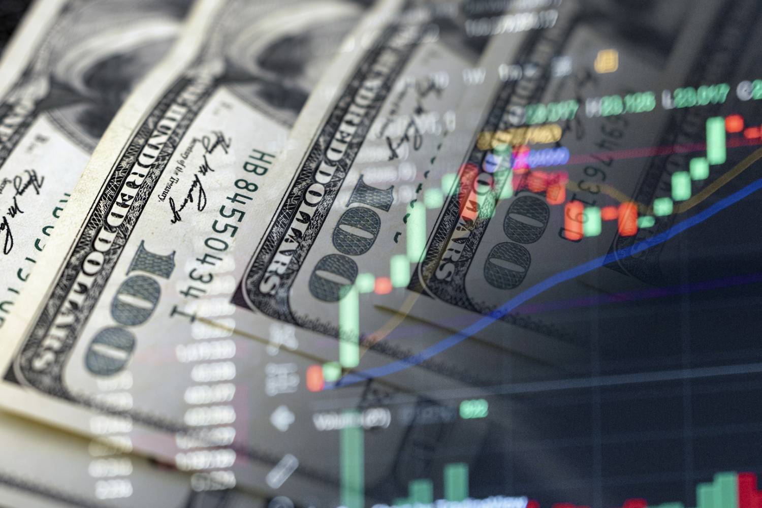 پیش‌بینی قیمت دلار چهارشنبه ۱ مرداد ۱۴۰۴؛ افزایش تقاضا و التهابات بازار ارز