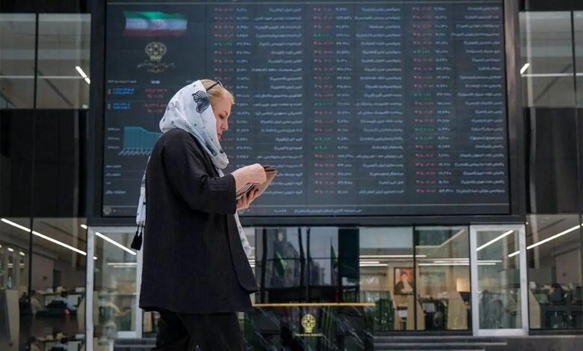 گزارش بورس چهارشنبه ۱ مرداد ۱۴۰۴؛ افت شاخص کل و فرابورس ادامه دارد