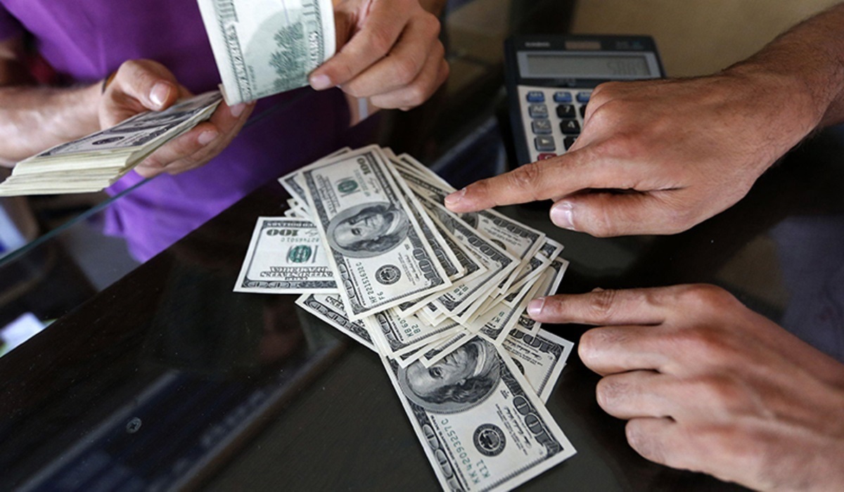 دلار در تقابل میان صعود و اصلاح؛ بازار در انتظار تصمیمات آینده