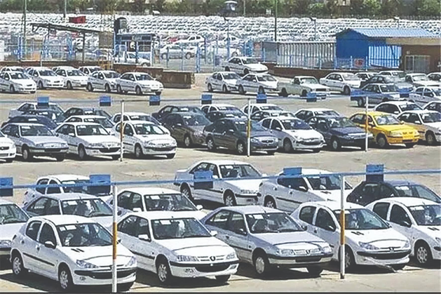 سقوط آزاد قیمت‌ها در بازار خودروهای وارداتی با کاهش قابل توجه
