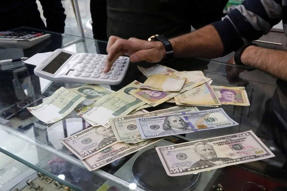 رشد قابل توجه دلار در بازار؛ ابهامات سیاسی عامل اصلی
