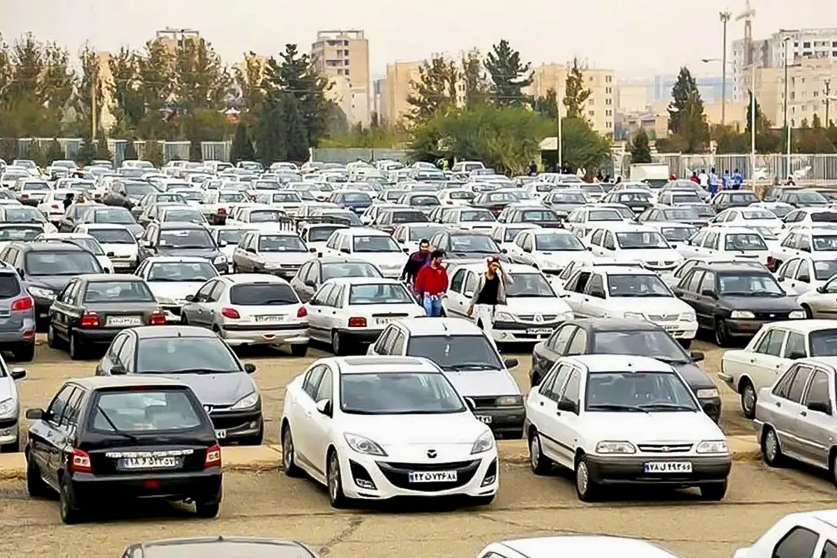 شتاب افزایش قیمت‌ها در بازار خودرو تهران + جدول کامل قیمت‌ها