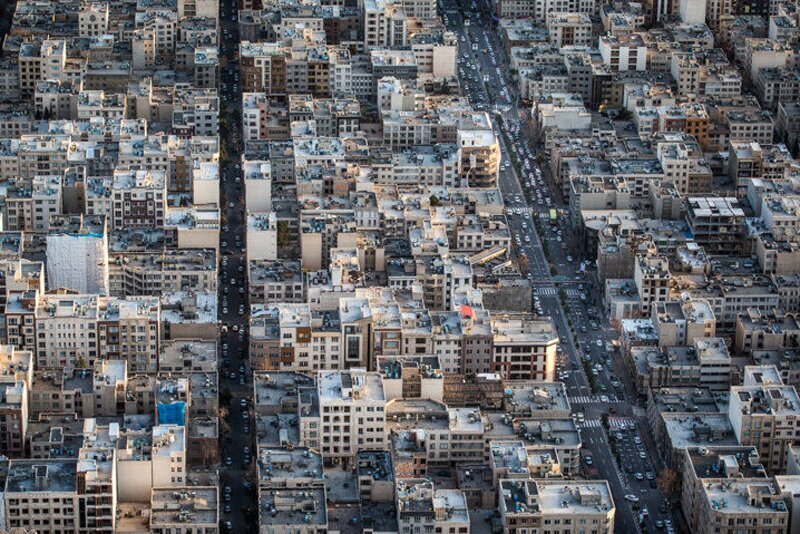 کاهش چشمگیر قیمت خانه‌های میلیاردی تهران و پیامدهای اجتماعی آن