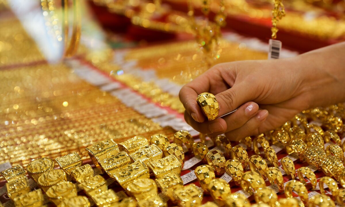 کاهش قیمت طلا ۱۸ عیار در ۲ مرداد ۱۴۰۴